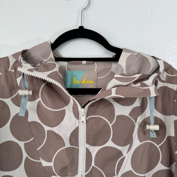 Boden Polka Dot Pullover Light Weight Windbreaker - Picture 4 of 13